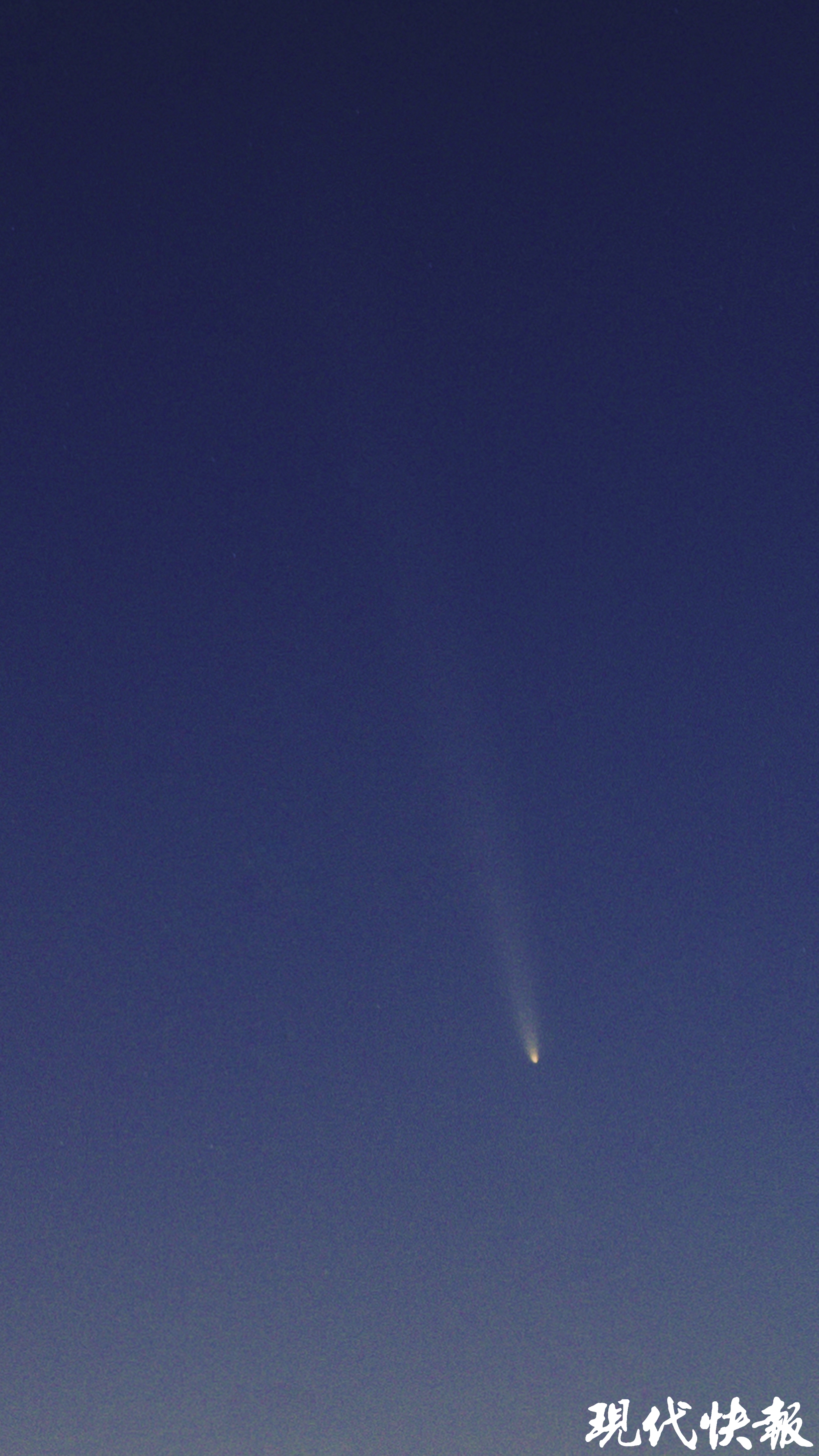 科技之眼揭秘宇宙神秘面纱，广州天文爱好者拍到罕见彗星，一窥六万年一遇的天文奇观！