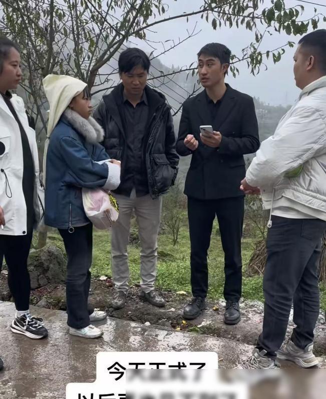 网红云南阿奎逝世，回忆之旅的温馨与趣味