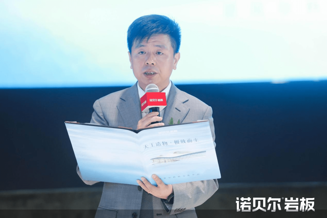 卢志强新品震撼登场，科技巨擘引领未来生活新潮流