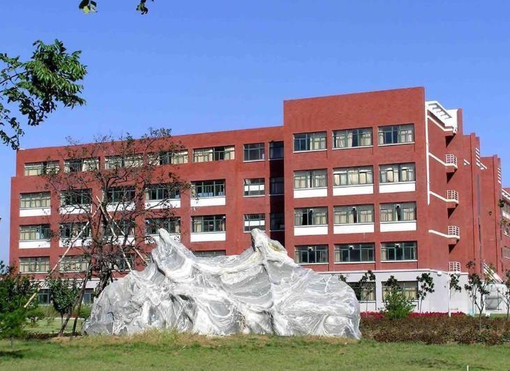领略未来科技，重磅推出最新高科技产品，改变生活品质