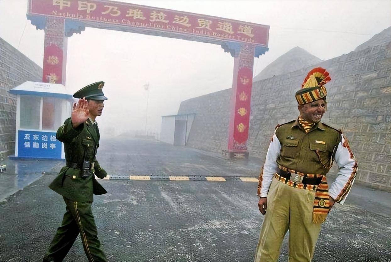 中国印度边境最新局势，开战消息及背景解析与态势指南